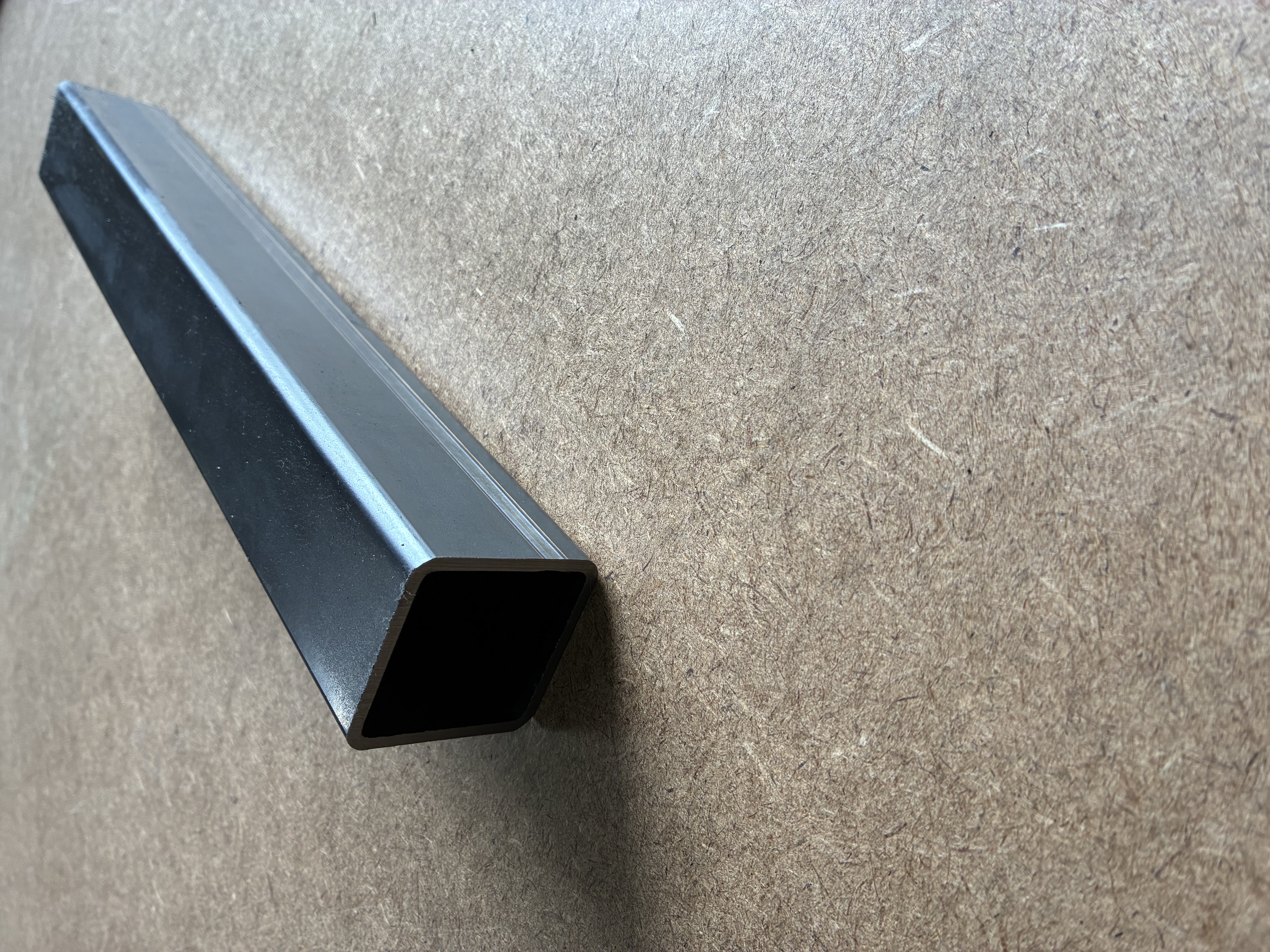 角パイプ[正方形]　板厚1.6㎜